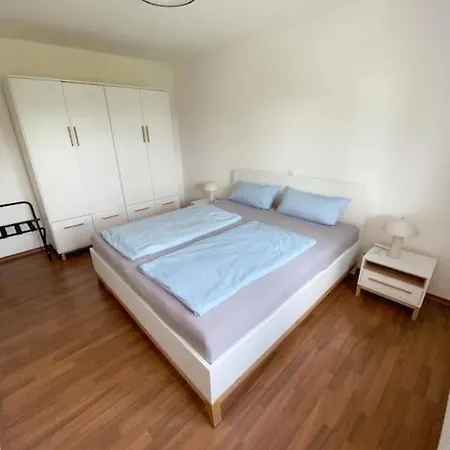 アパート In Ruhiger Lage, 2 Zimmer, 64 Qm ギュンツブルク