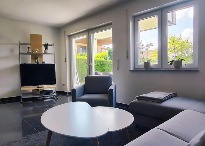 شقة In Ruhiger Lage, 2 Zimmer, 64 Qm