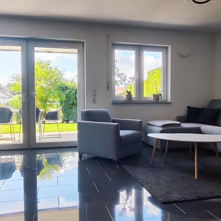 Apartment In Ruhiger Lage, 2 Zimmer, 64 Qm