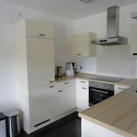 In Ruhiger Lage, 2 Zimmer, 64 Qm *
