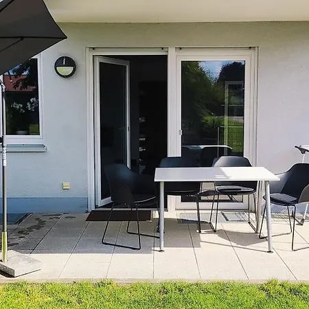 Lejlighed In Ruhiger Lage, 2 Zimmer, 64 Qm *